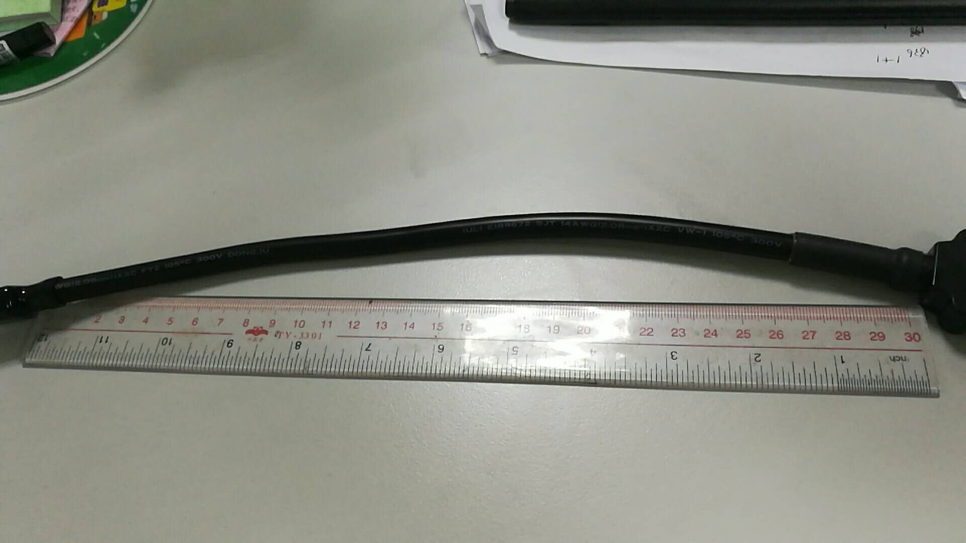 T bar connector with Anderson connector